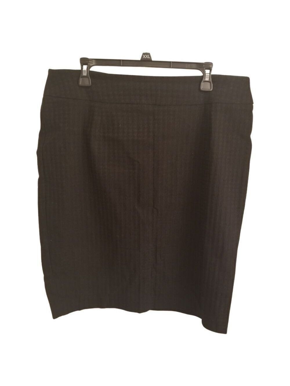 Black Mid Length Skirt.   RJ0724
